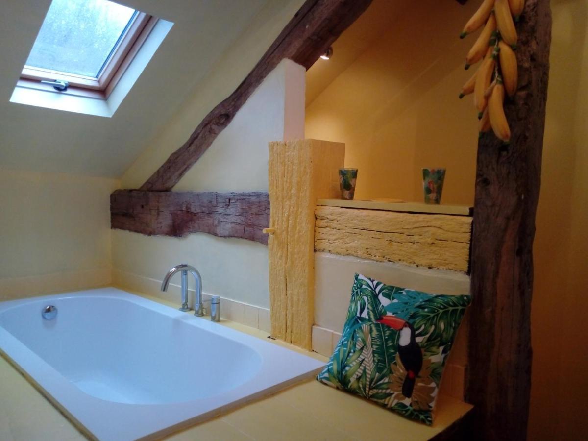 Bed and Breakfast Domaine Du Bourg Salon Esterno foto